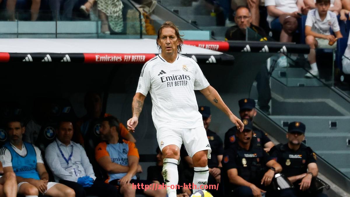 华体会hth登录入口-2025年法甲球队阵容深度及关键球员介绍